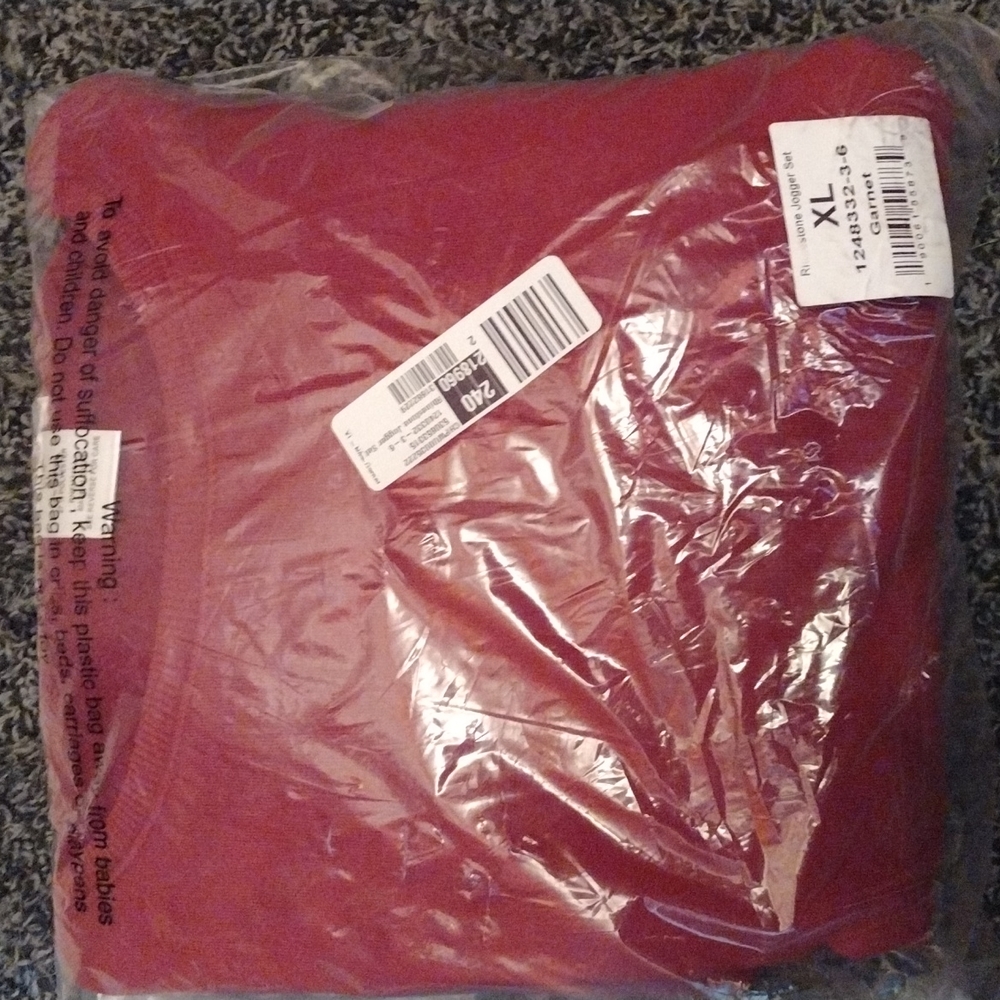 K. Jordan comfortable classic jogger with rhinestone accents. Garnet  XL NWT - Picture 7 of 8